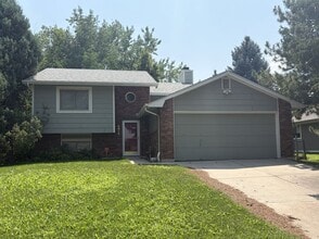 Building Photo - 2013 Custer Dr