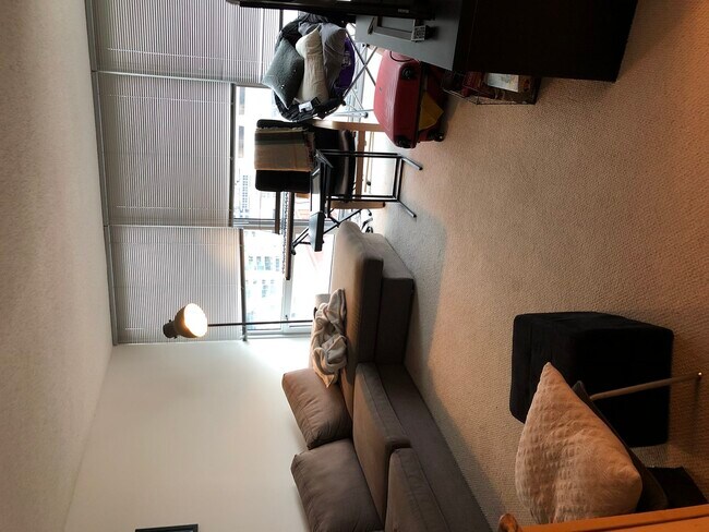 Foto del edificio - 800 Elgin Rd