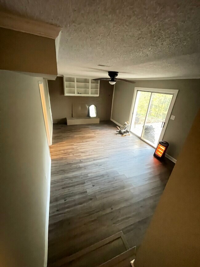 Foto del edificio - 112 Sycamore Rd