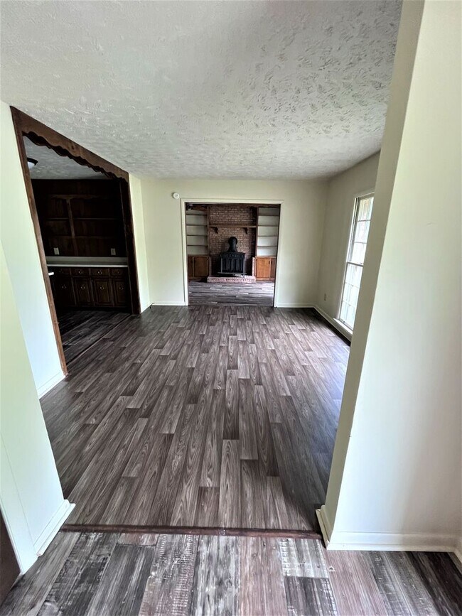 Foto del edificio - 11621 Hooper Dr