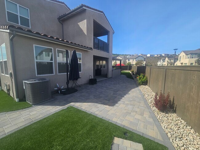 Foto del edificio - 1639 Corte Medialuna