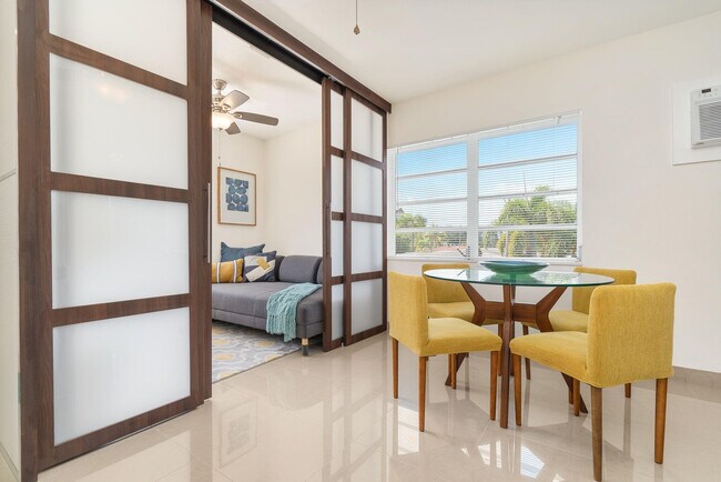 Foto del edificio - 620 NE 2nd Ct