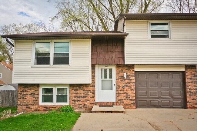 Foto del edificio - 1511 S Point Rd