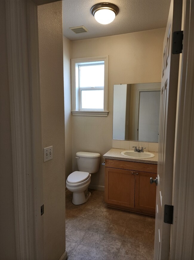 Building Photo - 11780 SW Koski Dr