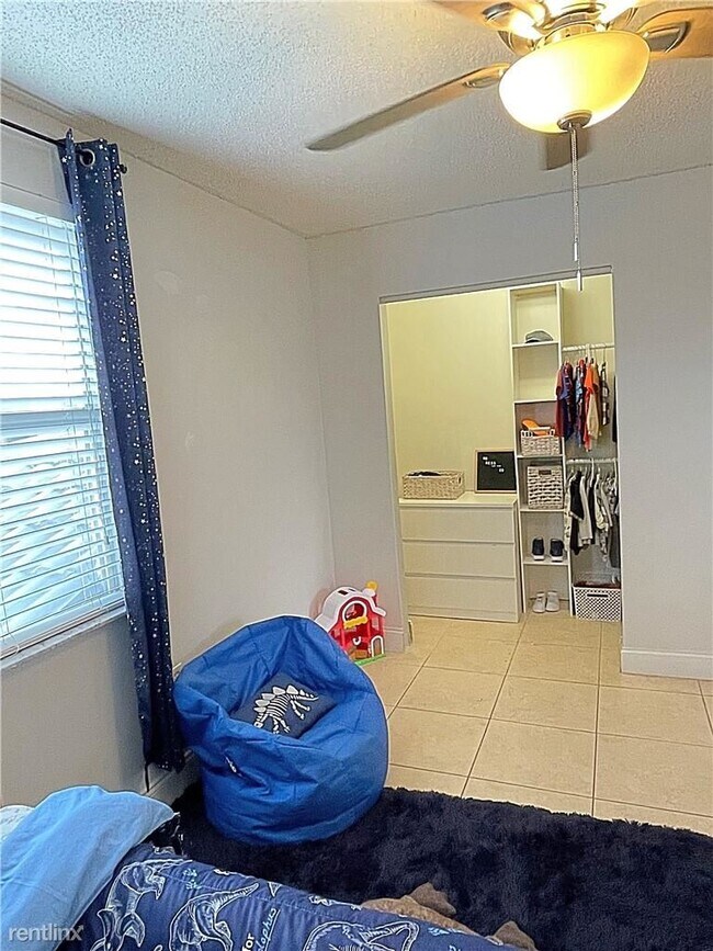 Foto del edificio - 3 br, 2.5 bath House - 5277 NW 188th St