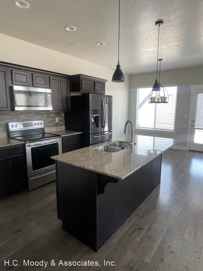 Foto del edificio - 3 br, 2.5 bath House - 4338 W. Sykes Lane