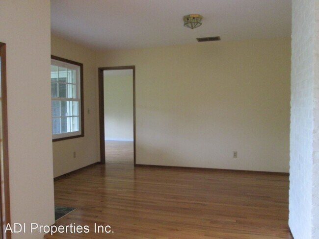 Building Photo - 3 br, 2 bath House - 3545 SW Boundary Street