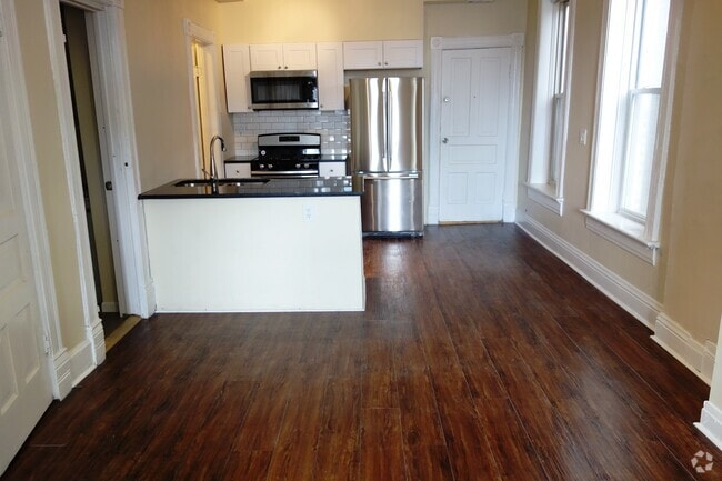 Building Photo - 1651 W 19th St