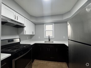 Building Photo - 535 Ocean Ave