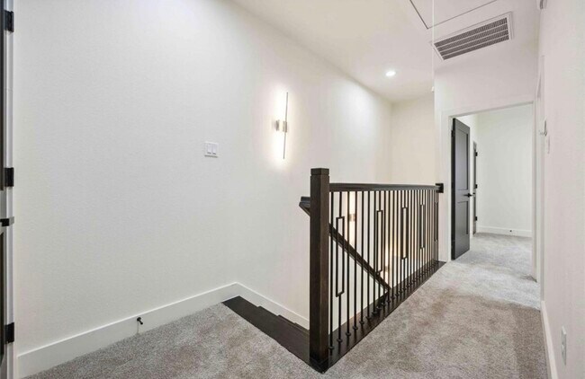 Foto del edificio - 7980 Angus St