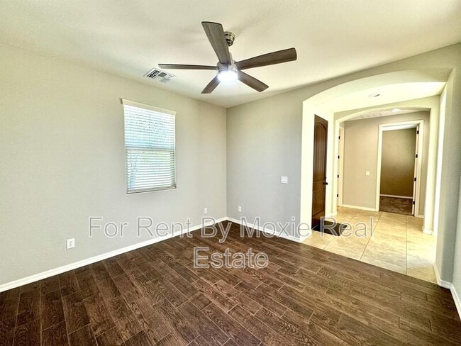 Building Photo - 3640 East Gideon Way - -