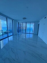 Building Photo - 17550 Collins Ave