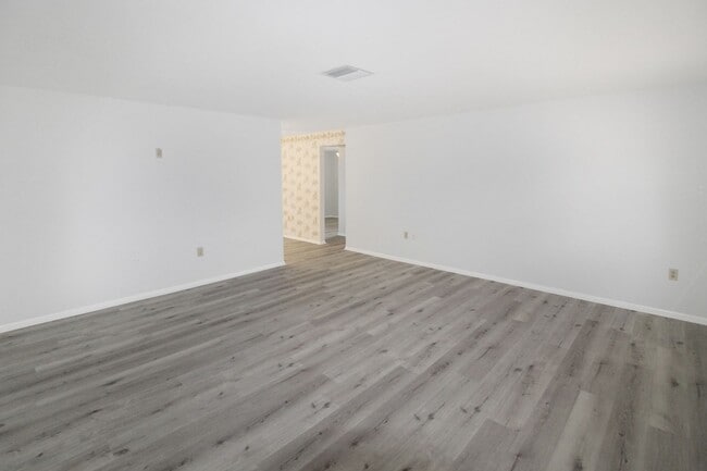 Building Photo - Nokomis Annual Home for Rent