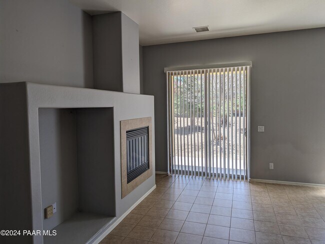 Building Photo - 6813 E Falon Ct