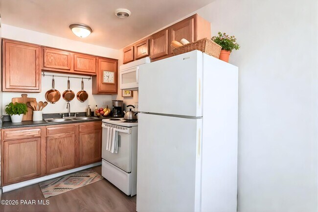 Building Photo - 3028 N Castro Ave