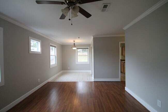 Foto del edificio - Exclusively Offered by Muse Realty, LLC