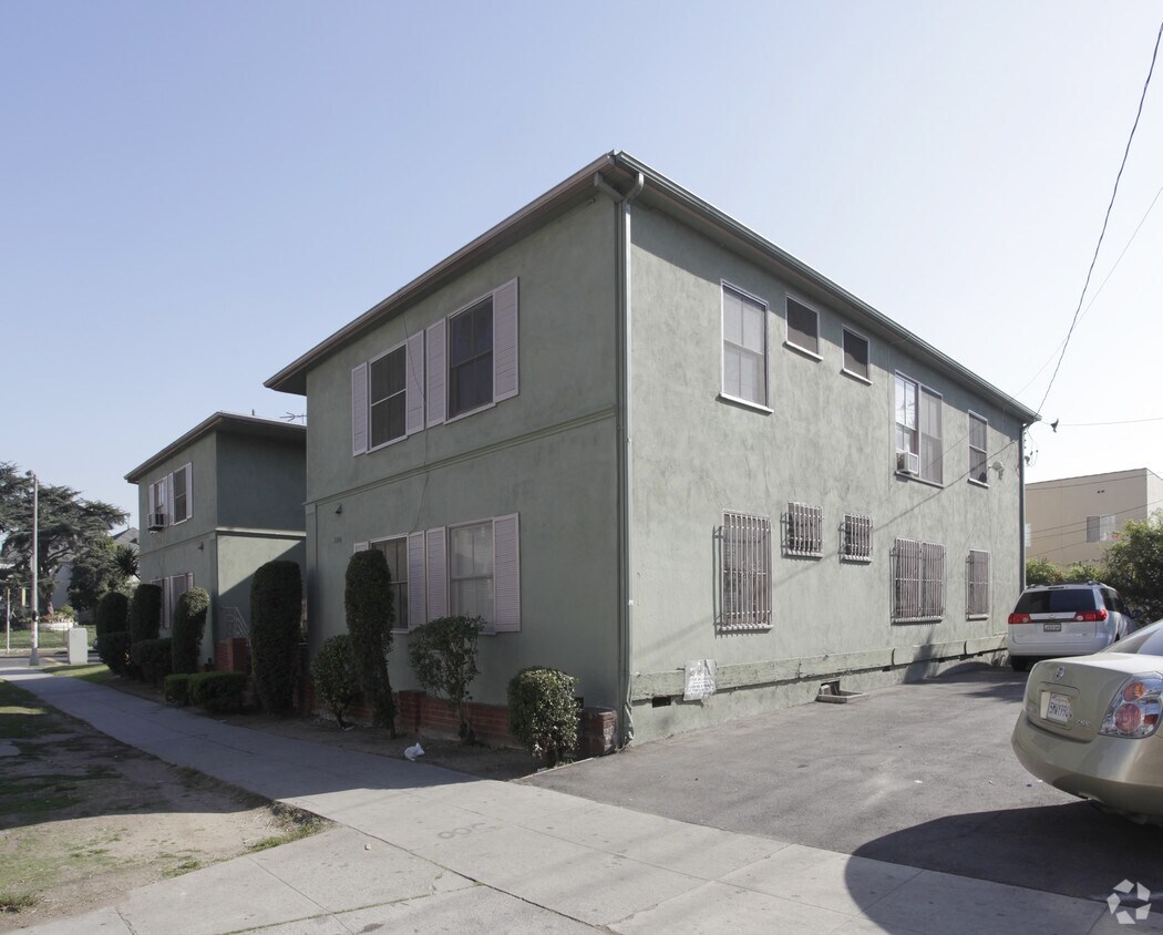 Building Photo - 3700 1st St