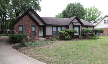 Building Photo - 1599 Kimbrook Cove