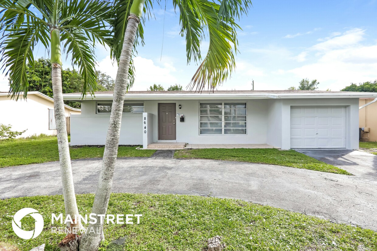 Primary Photo - 8640 NW 25th St