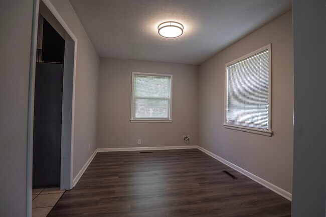 Foto del edificio - Charming 4 bedroom, 2 bathroom home located in Fayetteville, AR