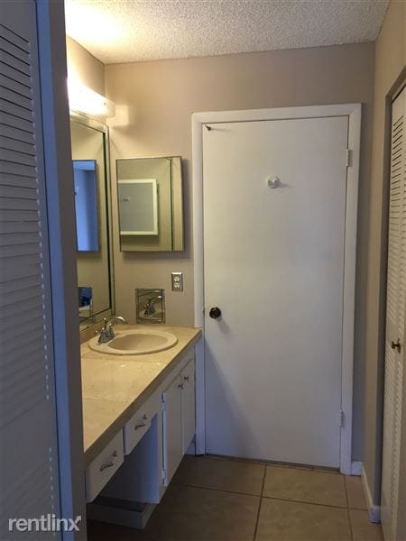 Building Photo - 16751 NE 9th Ave