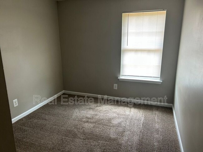 Building Photo - 1772 Carrington Dr