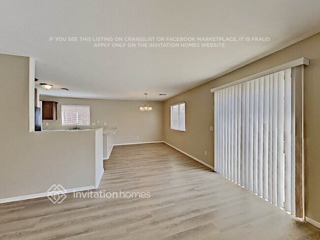 Foto del edificio - 6829 N 130th Ave