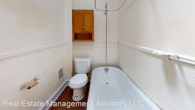Building Photo - 3 br, 1 bath House - 2953 N Bambrey Street