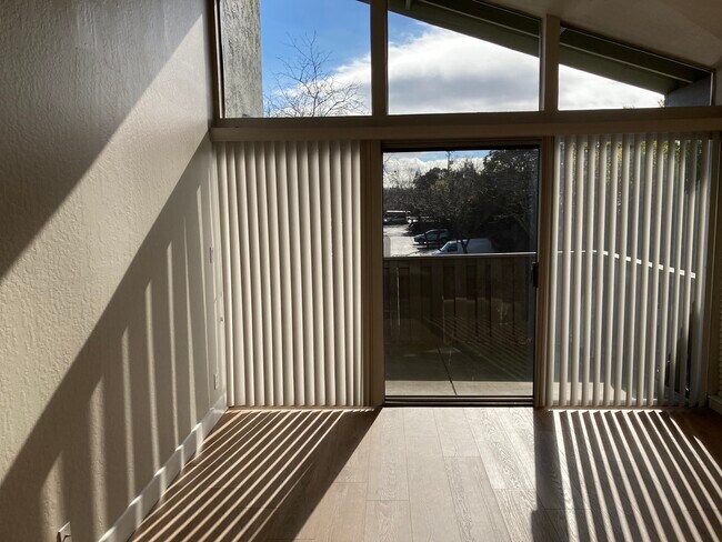 Building Photo - 63 Massolo Dr