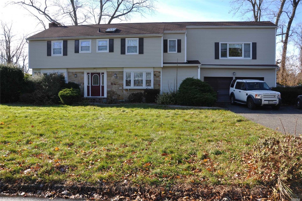 Foto principal - 20 Fox Hollow Rd