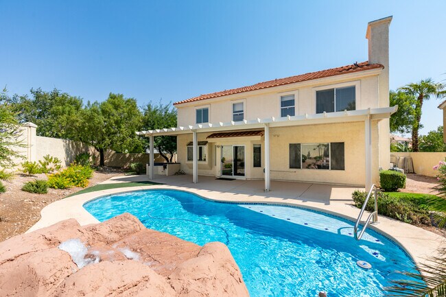Pool and Patio - 2113 Desert Pines St