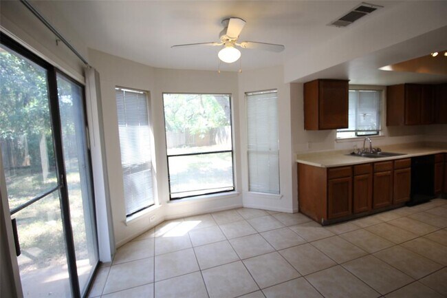 Building Photo - 5005 Cana Cove