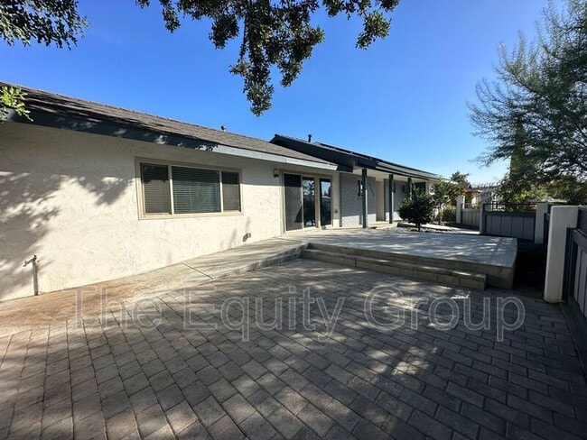 Building Photo - 1522 W Monte Vista Ave