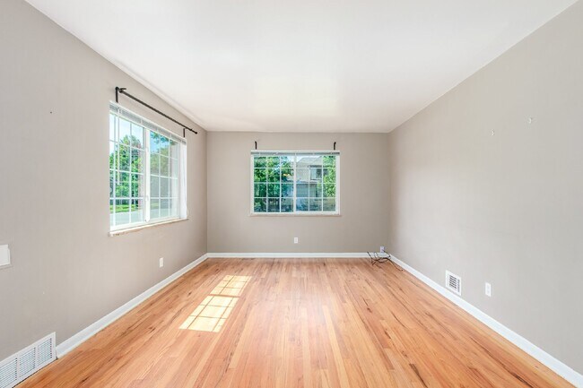 Foto del edificio - Great two bed / one bath in south Denver for rent