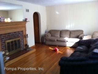 Building Photo - 650 S Hermitage Rd