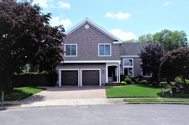 Building Photo - 1508 Laguna Dr