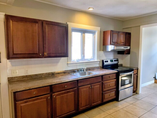 Foto del edificio - 41 Fordson Ave