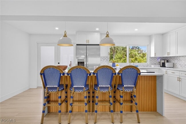 Foto del edificio - 1377 Sand Castle Rd