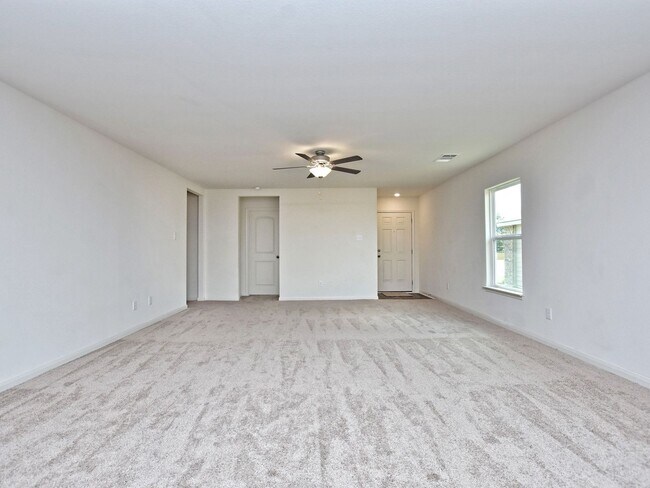 Building Photo - 1794 Sf. Single Story Perfectly Designed 4...
