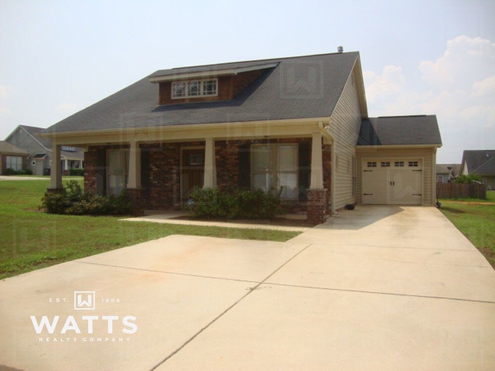 133 Stonecreek Pl, Calera, AL 35040 House Rental in Calera, AL