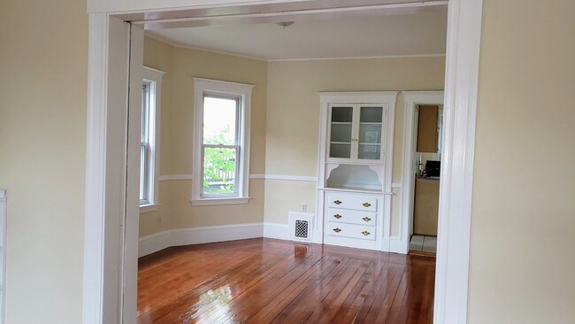 dining room - 217 College Ave