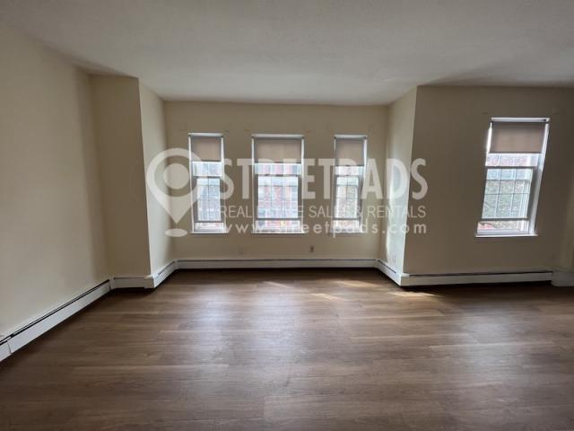 Building Photo - bedroom in Boston MA 02130