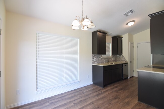 Foto del edificio - 1107 Patriotic St