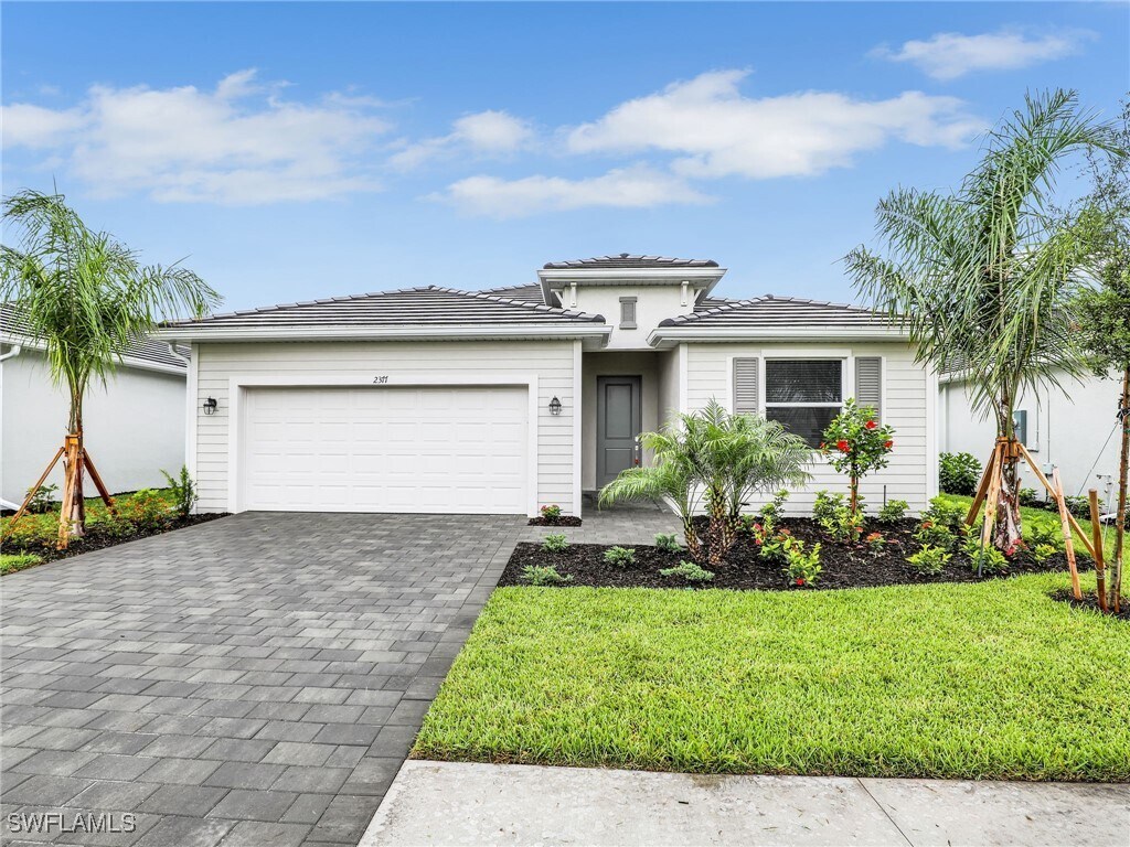 Foto principal - 2377 Avocado Ln