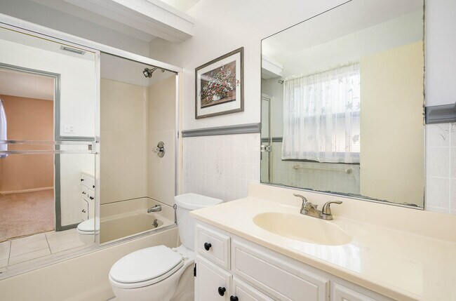 Baño renovado - 2908 Ivy St