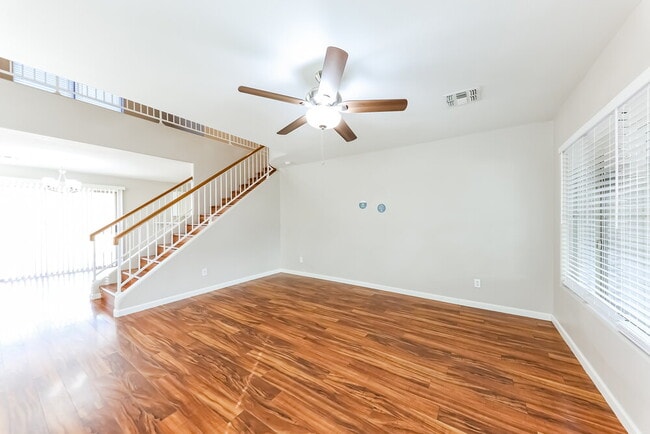 Foto del edificio - 12824 W Ash St