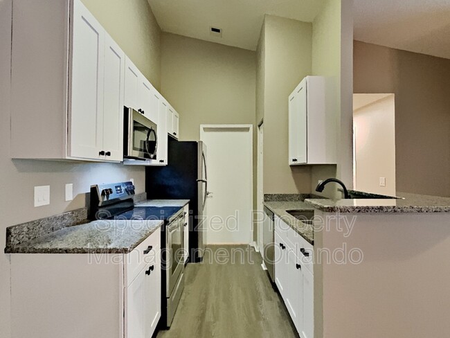 Building Photo - 2532 Grassy Point Dr