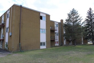 Building Photo - Mainstreet on 33rd
