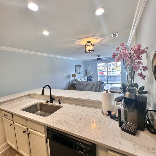 Foto del edificio - 18713 Vineyard Point Ln