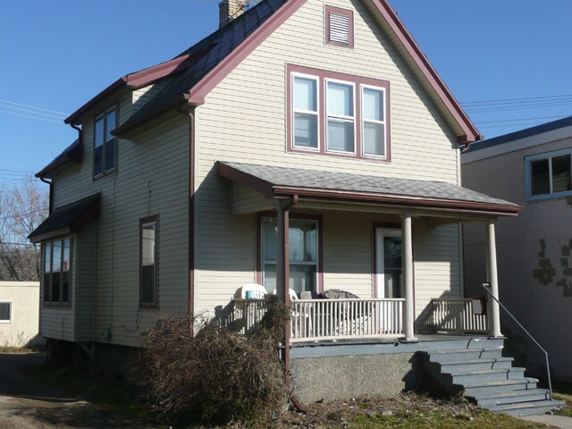 Primary Photo - 123-125 Adams Ave